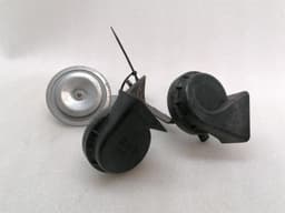 PORSCHE Porsche Boxster 986 Horn Set 99663501504 Horn Fanfare Set — thumbnail 1