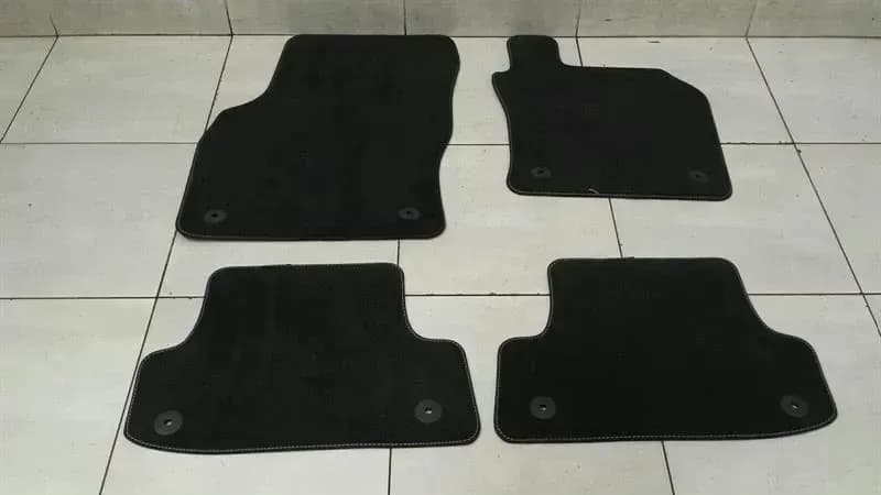 AUDI AUDI RS3 8V FLOOR CARPET MATT SET 8V2864435F RIGHT HAND DRIVE RHD