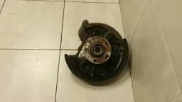 AUDI Audi RS3 8V Right Rear Hub 5Q0505436J wheel bearing housing rear right — thumbnail 1