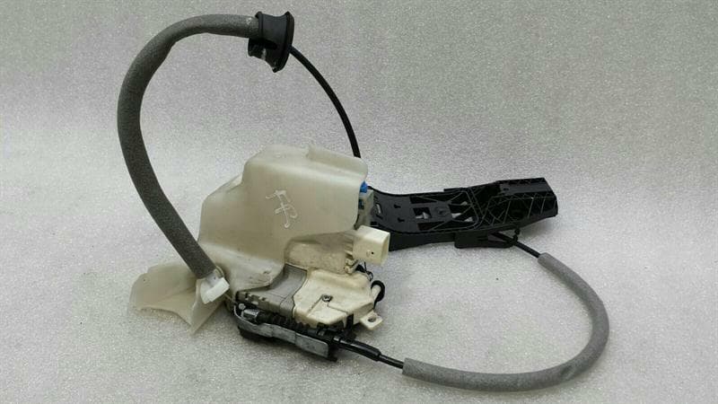 Audi RS3 S3 A3 8V front right door lock 8X2837016B door lock RHD RIGHT HANDLEBAR