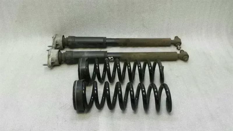MERCEDES-BENZ Mercedes C Class W204 Shock Absorber Rear A2043260900 Rear Shock Absorber Set