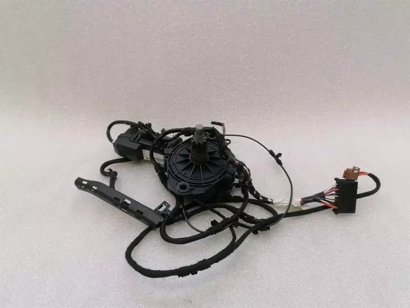 PORSCHE PORSCHE BOXSTER 718 98156192301 LEFT SOFT TOP MOTOR LEFT