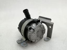 PORSCHE Porsche Boxster 718 Additional Cooling Pump 04L965567 Coolant Pump Pump — thumbnail 3
