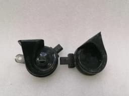 PORSCHE Porsche Boxster 718 Horn Set 99163516001 Horn Fanfare Set — thumbnail 1