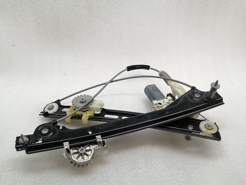 Porsche Boxster 718 Left Front Door Winder 99154297501 Front Left Window