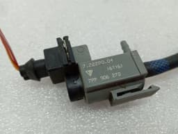 PORSCHE Porsche Boxster 718 Vacuum Valve 7PP906270 Vacuum Pump Diverter Valve — thumbnail 2