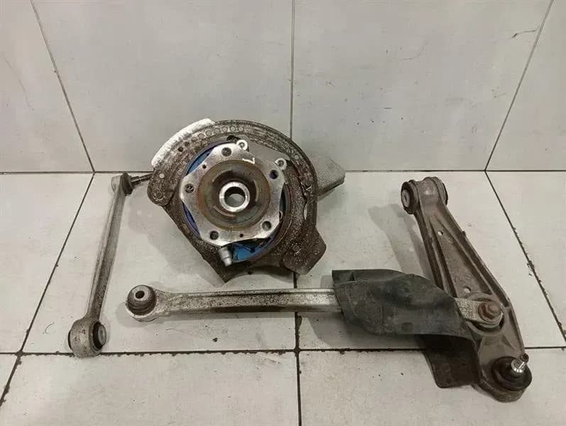 PORSCHE Porsche Cayman 718 Left Rear Hub 982505436A Wheel Bearing Housing Rear Left