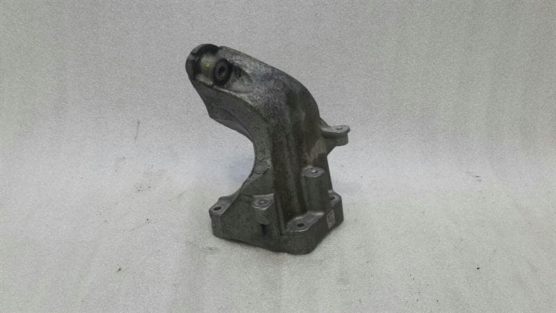 MERCEDES-BENZ Mercedes E Class W212 Engine Mount A6512230004 Engine Mount OM651 Left Left