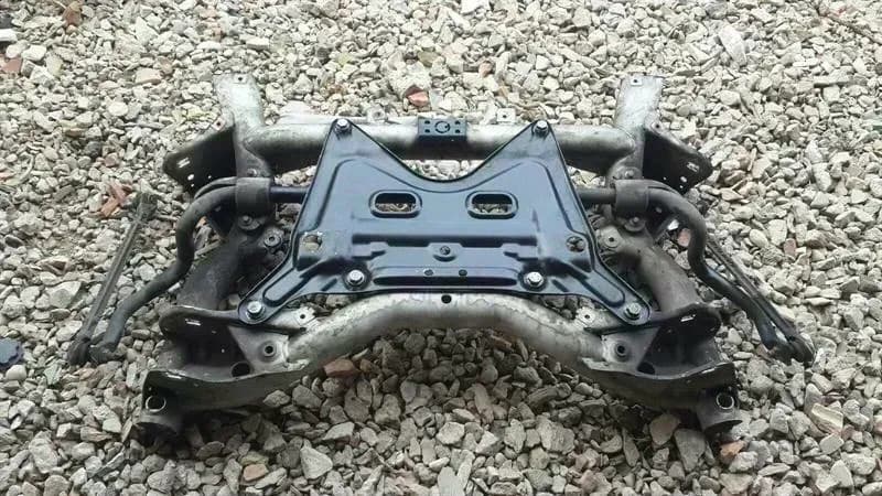 Mercedes E Class W212 Beam / Subframe Front A2186280100 Front Axle Beam