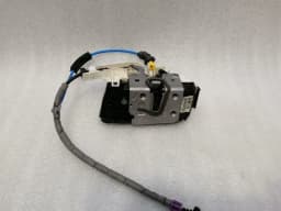 MERCEDES-BENZ Mercedes E Class W212 Front Right Door Lock A2047202435 Door Lock Front Right — thumbnail 5
