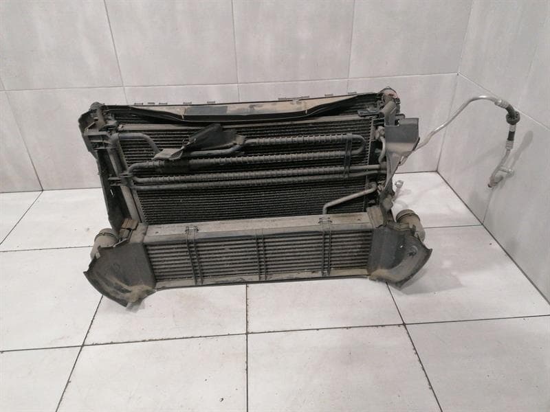 Mercedes E Class W212 W207 Radiator Pack A0995006203 Radiator Package OM651 E250 CDI