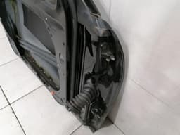 MERCEDES-BENZ Mercedes C Class W204 Left Front Door A2047200105 Door Front Left — thumbnail 6