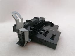 MERCEDES-BENZ Mercedes C Class W204 Fuse Box A2049060305 Fuse Box SAM — thumbnail 4