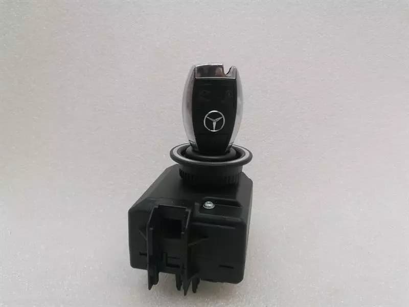 MERCEDES-BENZ Mercedes C Class W204 Electronic Module A2079057101 Control Unit EZS + KEY