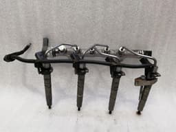MERCEDES-BENZ Mercedes W205 Fuel Injector Set A6510702987 Injector Injector Set OM651 — thumbnail 1