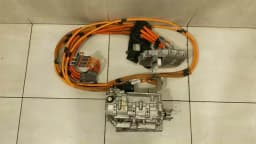 MERCEDES-BENZ Mercedes C300 W205 A2059000417 HYBRID DRIVE TRANSMISSION UNIT INVERTER — thumbnail 2