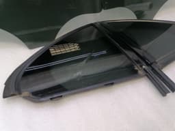MERCEDES-BENZ Mercedes C Class W205 rear door glass set a2057350510 rear door window set — thumbnail 5