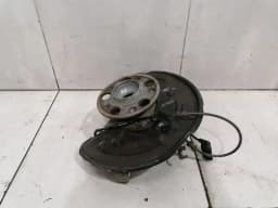 MERCEDES-BENZ Mercedes C Class W205 Left Rear Hub A2053500141 Wheel Bearing Housing Rear Left — thumbnail 1