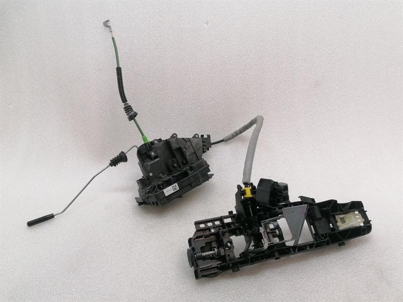 MERCEDES-BENZ Mercedes C Class W205 Door Lock A0997309200 Door Lock REAR RIGHT REAR RIGHT