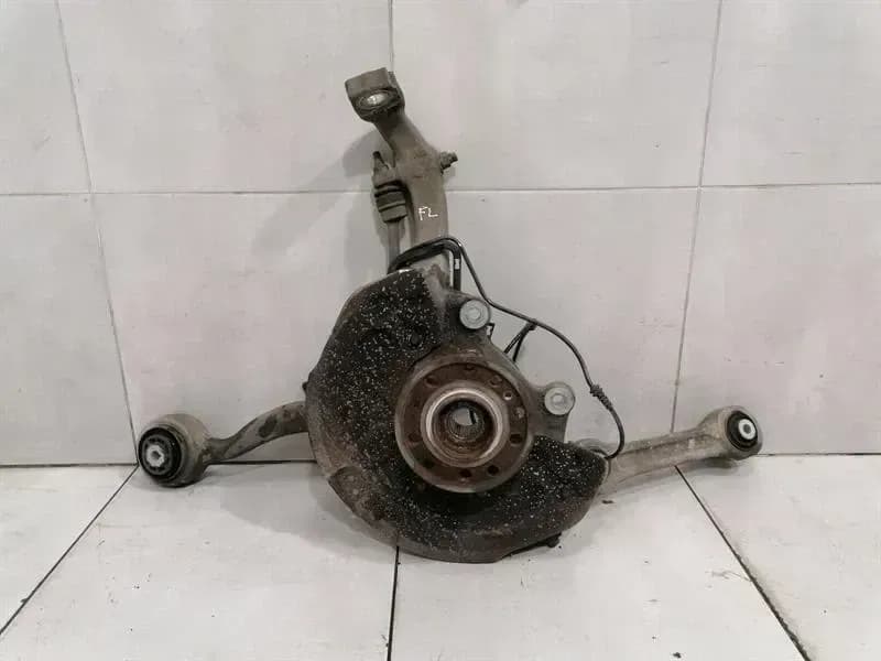 MERCEDES-BENZ Mercedes C AWD W205 Left Front Hub A2053322700 Wheel Bearing Housing Front Left