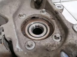 MERCEDES-BENZ Mercedes C Class W205 Left Rear Hub A2053500141 Wheel Bearing Housing Rear Left — thumbnail 5