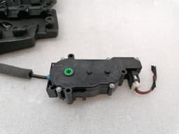 MERCEDES-BENZ Mercedes C W205 boat lock A2047500060 tailgate lock power lock actuator — thumbnail 8