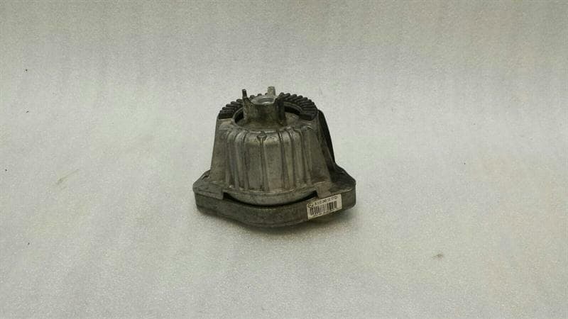 MERCEDES-BENZ Mercedes SLK R172 Right Engine Mount A1722401417 Engine Holder Right