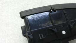 MERCEDES-BENZ Mercedes SLK R172 right door lock switch A2049058402 door lock switch right — thumbnail 7