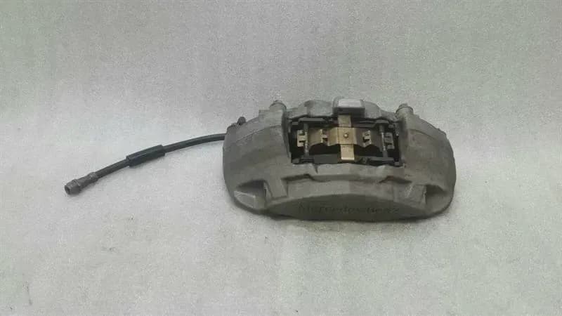 Mercedes C W205 Left Front Caliper A0114219598 Brake Caliper Front Left AMG Pack