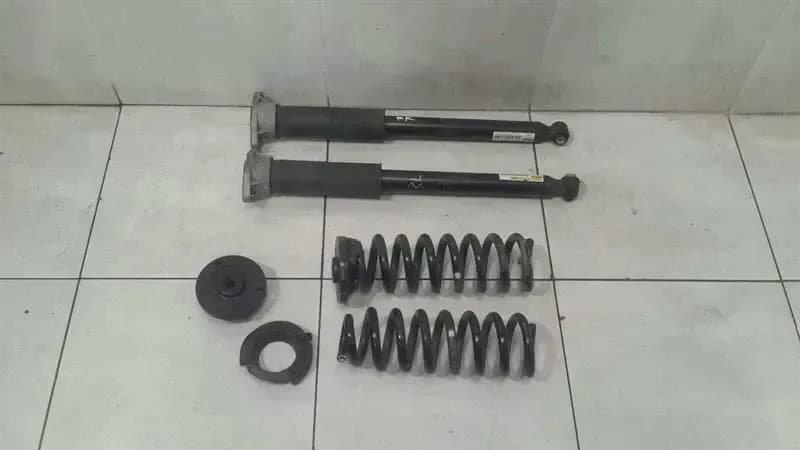 MERCEDES-BENZ Mercedes C W205 shock absorber rear A2053207230 shock absorber rear set