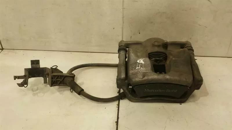 MERCEDES-BENZ Mercedes GLA X156 Right Front Caliper A0004217481 Brake Caliper Front Right