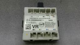 MERCEDES-BENZ Mercedes GLC X253 FRH door module A2059004321 door control unit front right — thumbnail 1