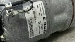 MERCEDES-BENZ Mercedes GLC X253 A/C Compressor A0008303801 Air Conditioning Compressor OM651 — thumbnail 4