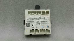 MERCEDES-BENZ Mercedes GLC X253 FLH door module A2059004021 door control unit front left — thumbnail 3