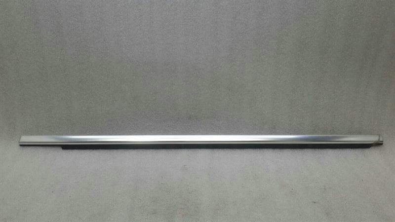 MERCEDES-BENZ Mercedes ML W166 Front Left Body Moulding A1667250165 Strip Front Left