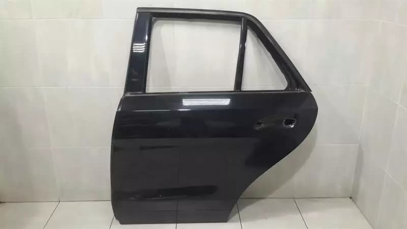 Mercedes ML W166 left rear door A1667300105 door rear left