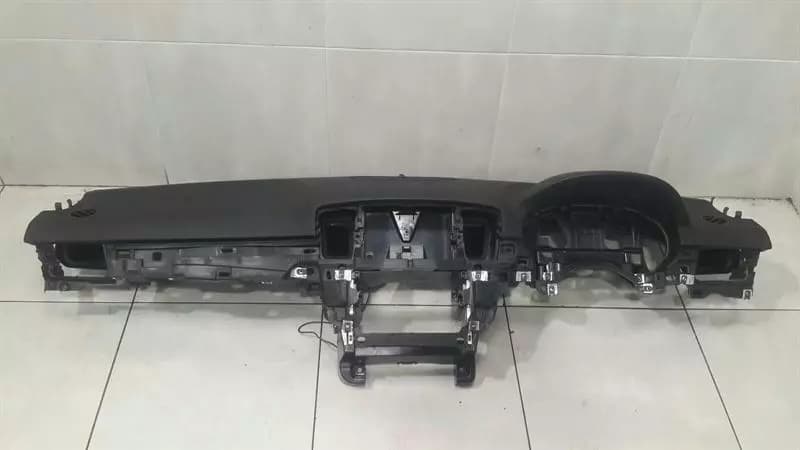 MERCEDES-BENZ Mercedes ML W166 RHD Dashboard A1666800787 Right Hand Drive