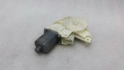 MERCEDES-BENZ Mercedes V-class W447 FRH door window engine A4479063600 power window motor — thumbnail 4