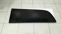 MERCEDES-BENZ Mercedes V-class W447 Left Rear 1/4 Glass A4476704400 Door Window 1⁄4 Rear Left — thumbnail 1