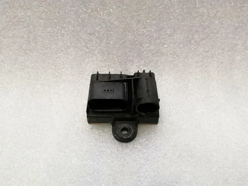 Mercedes V-Class W447 Glow Plug Relay (Diesel) A6519002303 Glow Control Unit