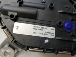 PORSCHE Porsche Boxster 718 Front Wiper Engine 99162803608 RHD RIGHT HAND DRIVE — thumbnail 4