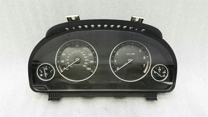 BMW BMW 5 Series F10 528i Instrument Cluster 9339893 Speedometer N20B20A
