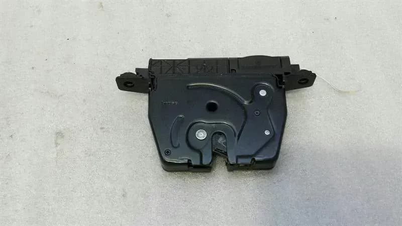 BMW 5 Series F10 528i Boot Lock 7191212 Tailgate Lock