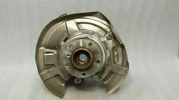 BMW BMW 5 Series F10 528i Right Rear Hub 6793770 Wheel Bearing Housing Rear Right — thumbnail 1