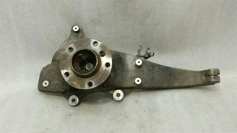 BMW BMW 5 Series F10 528i Left Front Hub 31216775769 Wheel Bearing Housing Front Left
