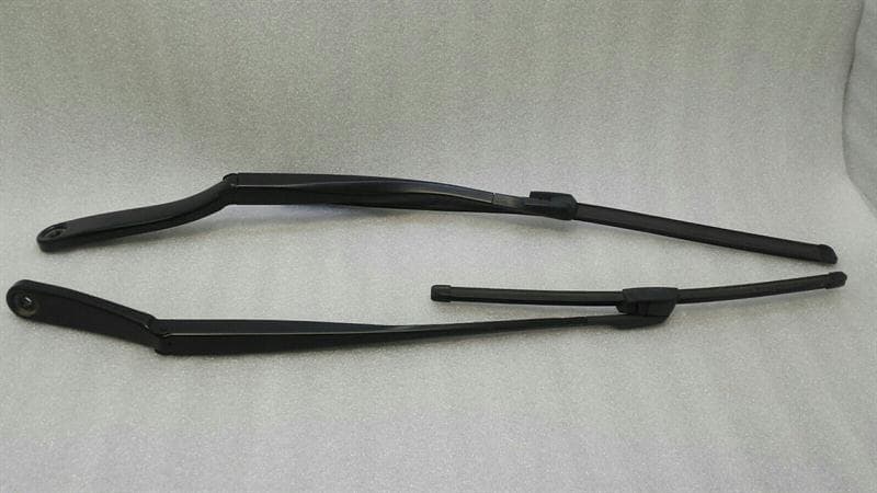 BMW BMW 5 Series F10 528i RHD Wiper Arms Set 7182460 Right Hand Drive