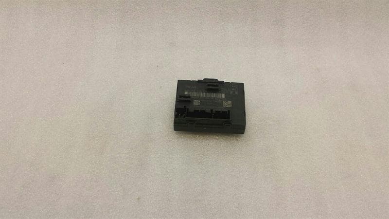 AUDI Audi A3 8V facelift rear right door module 5Q09595E door control unit rear re