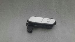 MERCEDES-BENZ Mercedes W205 right seat heated switch A2139057502 seat heater switch coupe — thumbnail 1