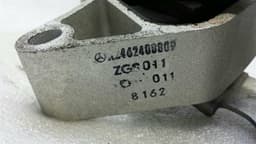 MERCEDES-BENZ Mercedes GLA X156 Engine Mount A2462400809 Engine Mount Bracket — thumbnail 3