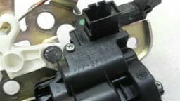 PORSCHE Porsche Cayman 718 boot lock 8R0827505A tailgate lock — thumbnail 4